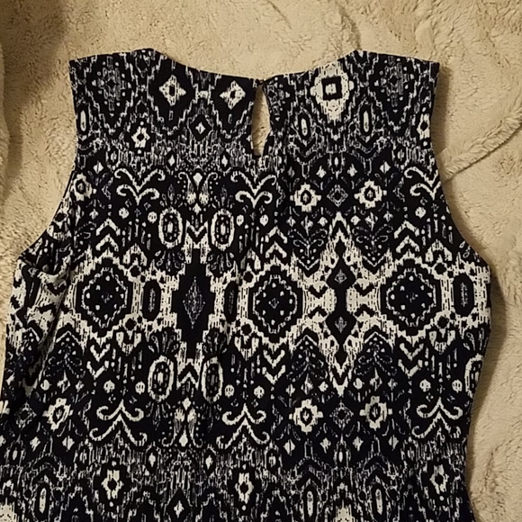 Navy patterned blouse - Picture 2 of 2